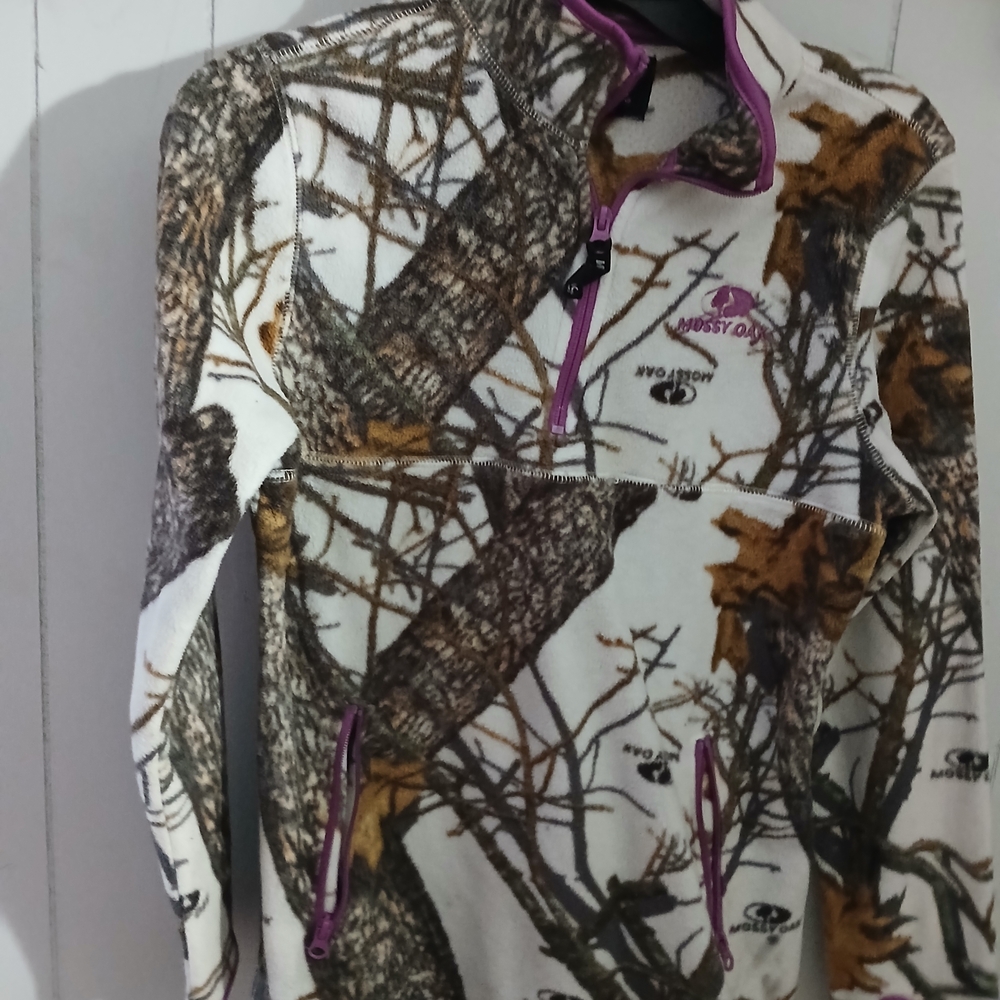 Mossy Oak Men's Woodland Camo Fleece Pullover
